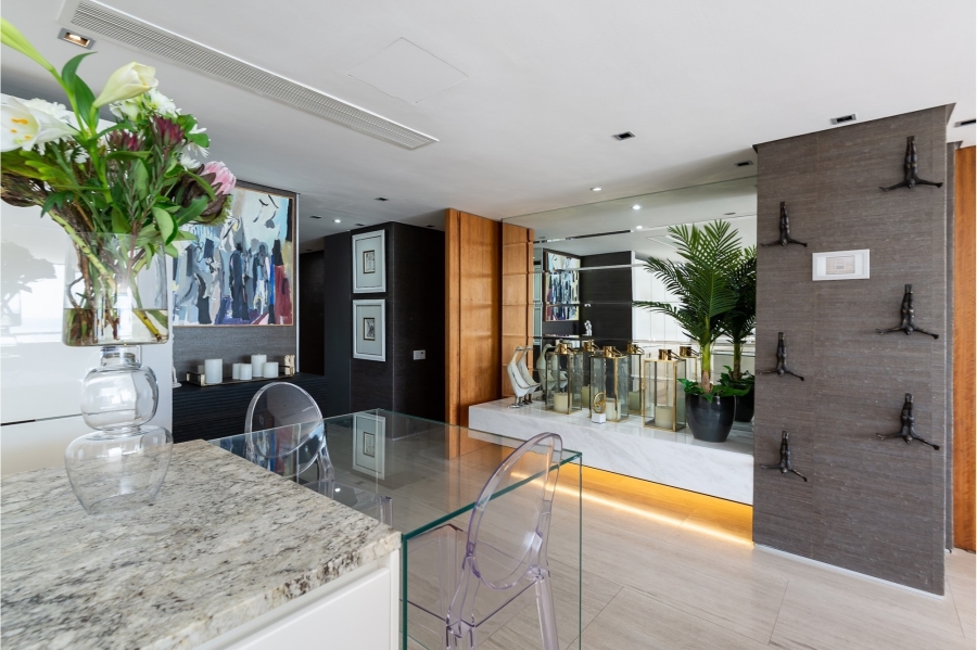 3 Bedroom Property for Sale in Mouille Point Western Cape